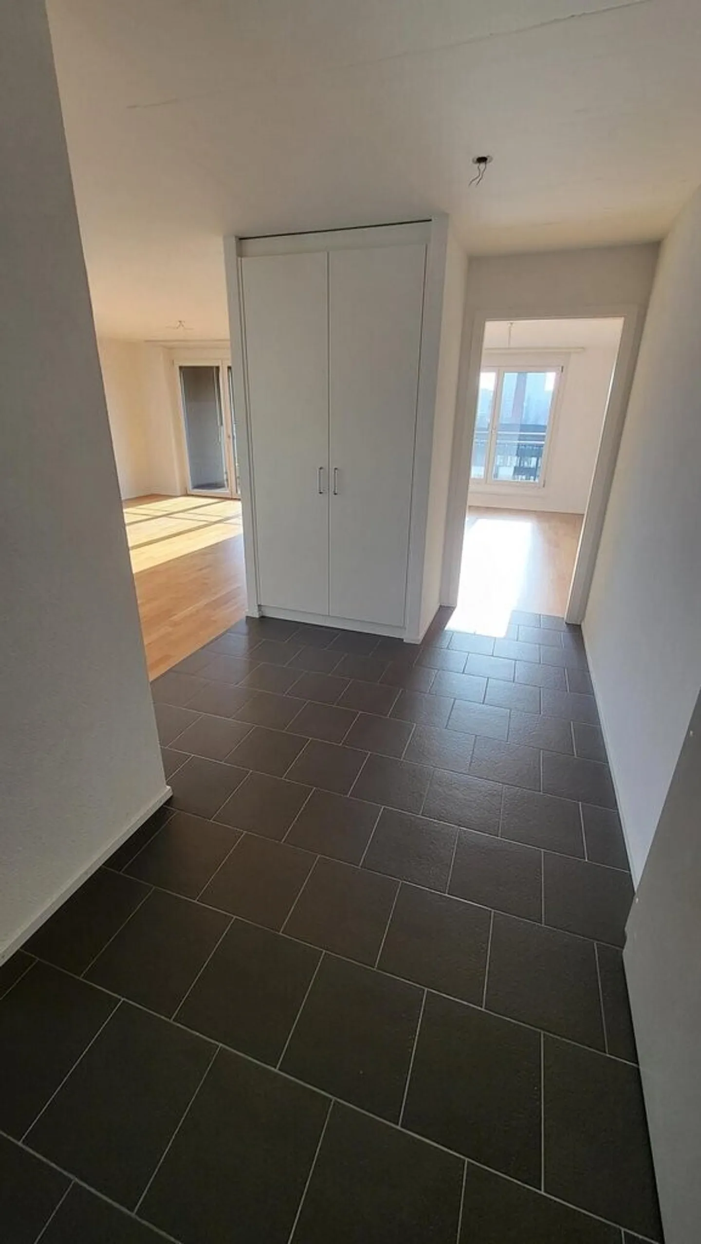 Moderne Wohnung in Freiburg - Foto 2 von 8