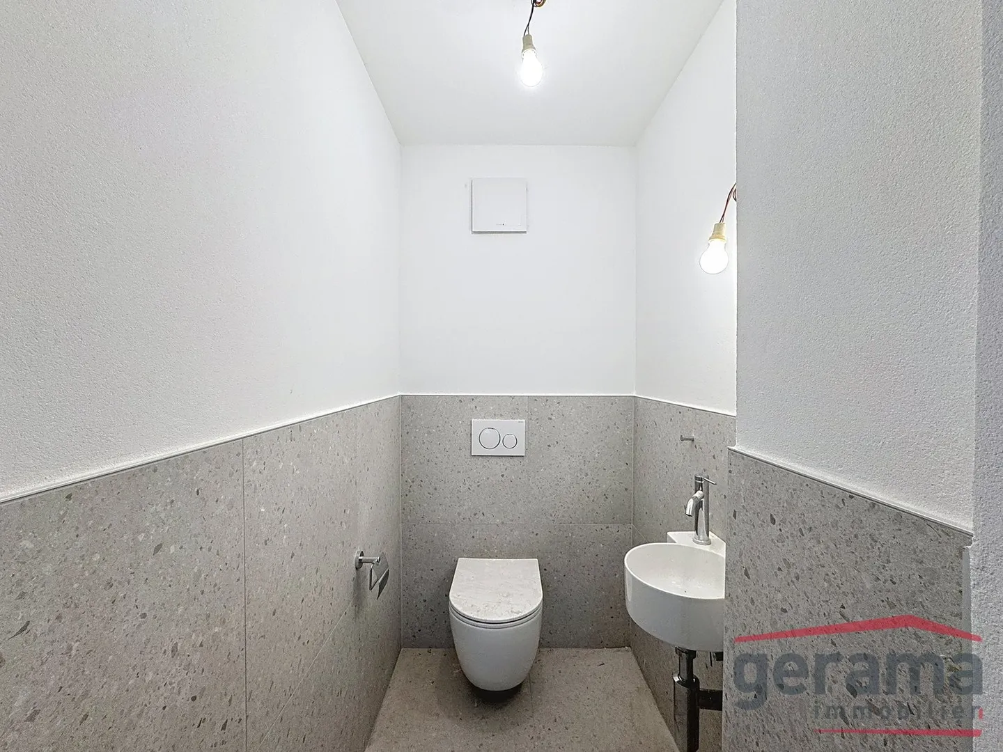 Charmant bureau de 28 m2 au 1er étage - Photo 3 sur 3