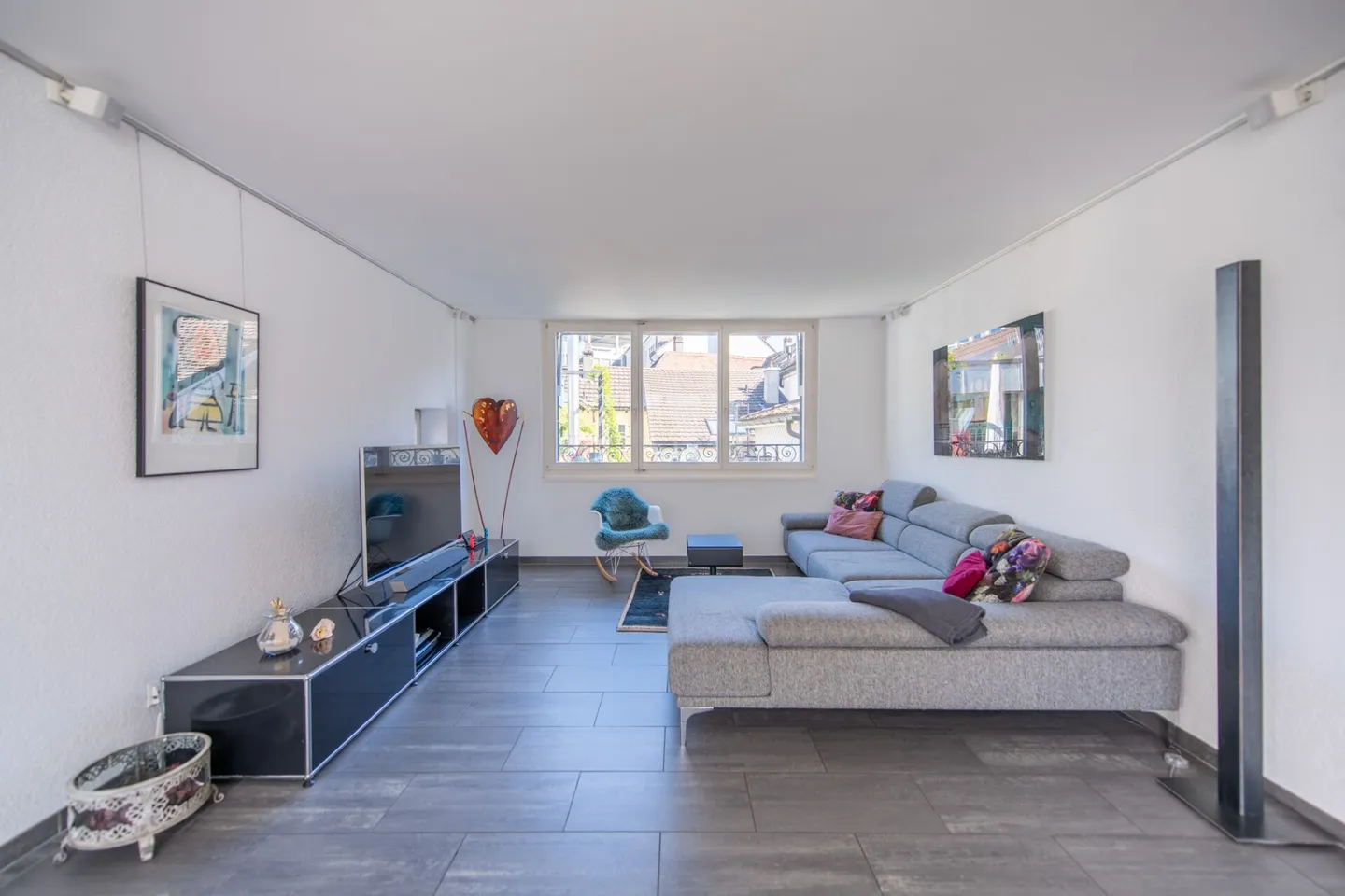 Fascino dell'edificio storico e terrazza di 47 m²: appartamento duplex esclusivo sopra i tetti di Solothurn - Foto 6 di 22
