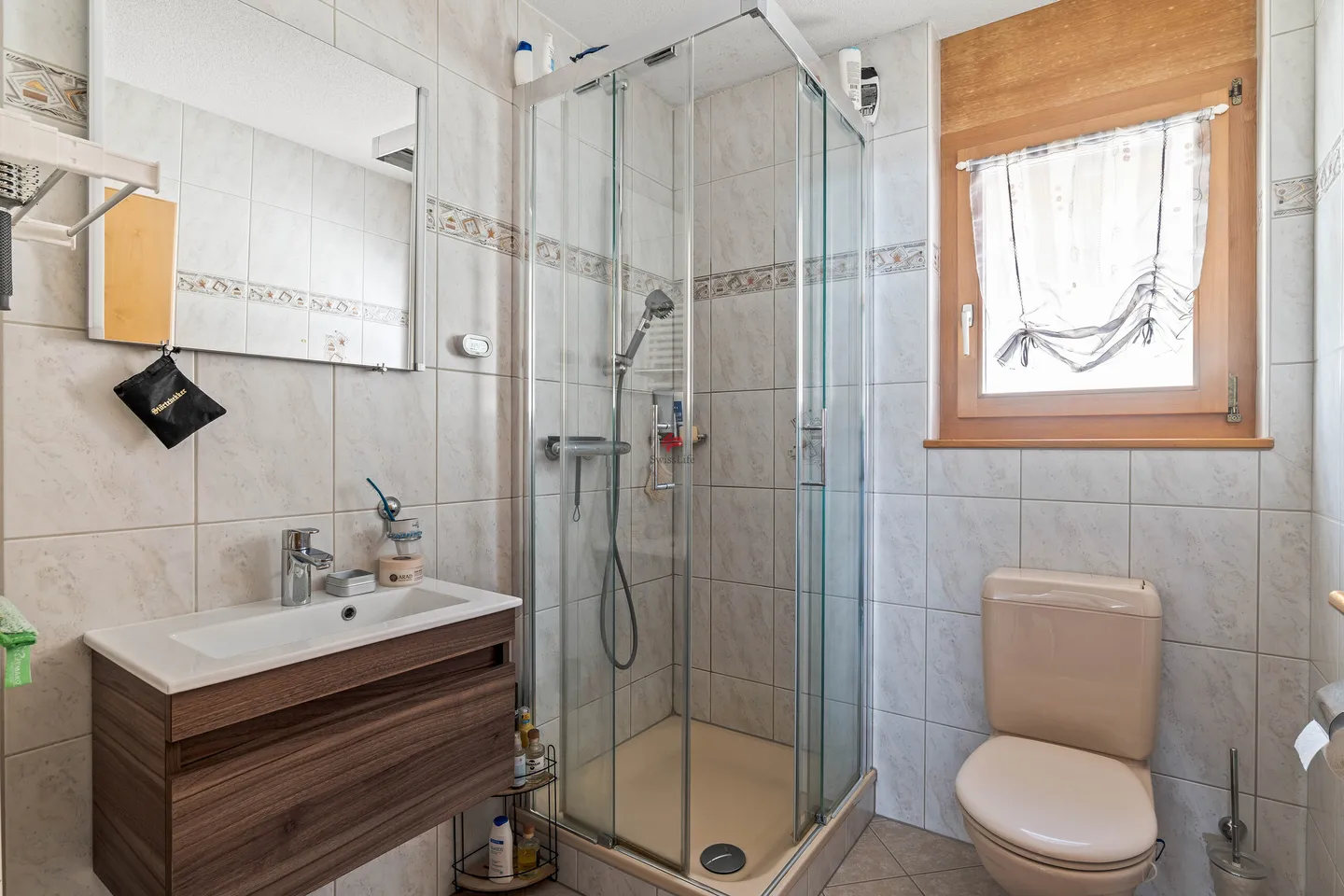 Spacious Family Apartment with Views - Photo 3 of 4