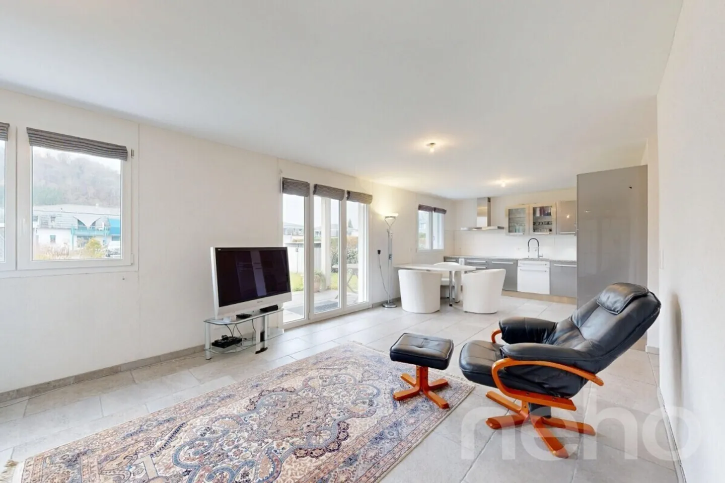 Charming 4.5-room apartment in the heart of Vully - Photo 4 of 12