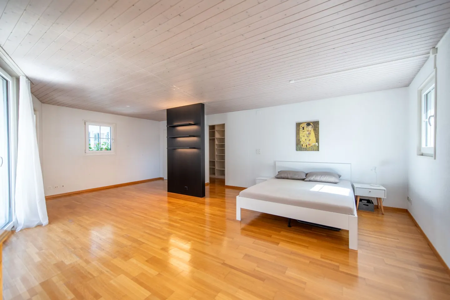 Fascino dell'edificio storico e terrazza di 47 m²: appartamento duplex esclusivo sopra i tetti di Solothurn - Foto 9 di 22