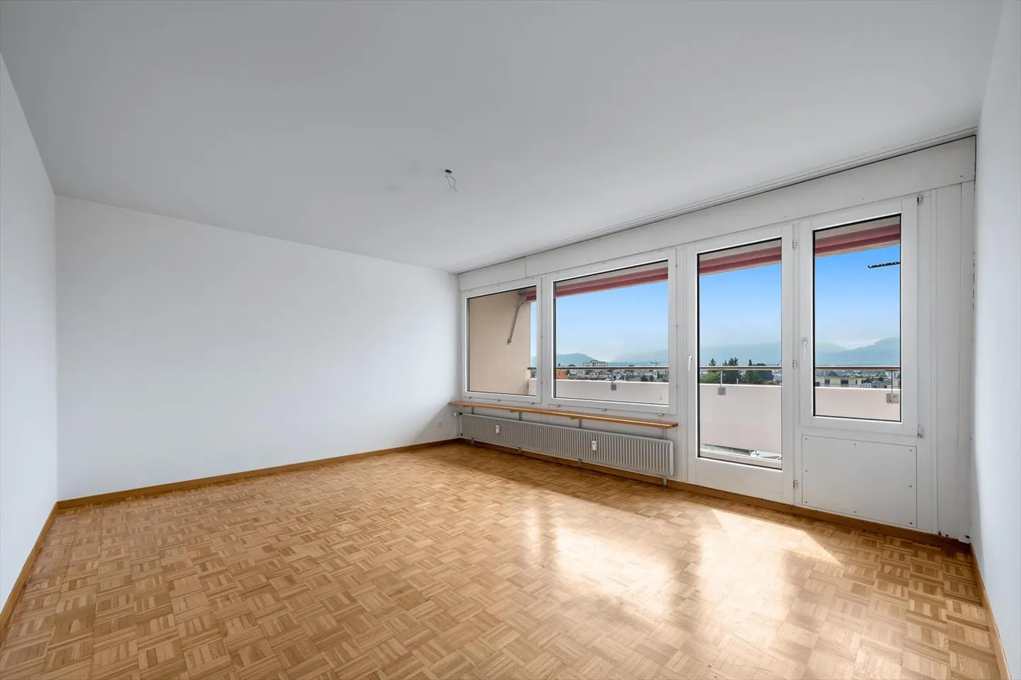 Your new home in a central yet quiet residential area! - Photo 5 of 13