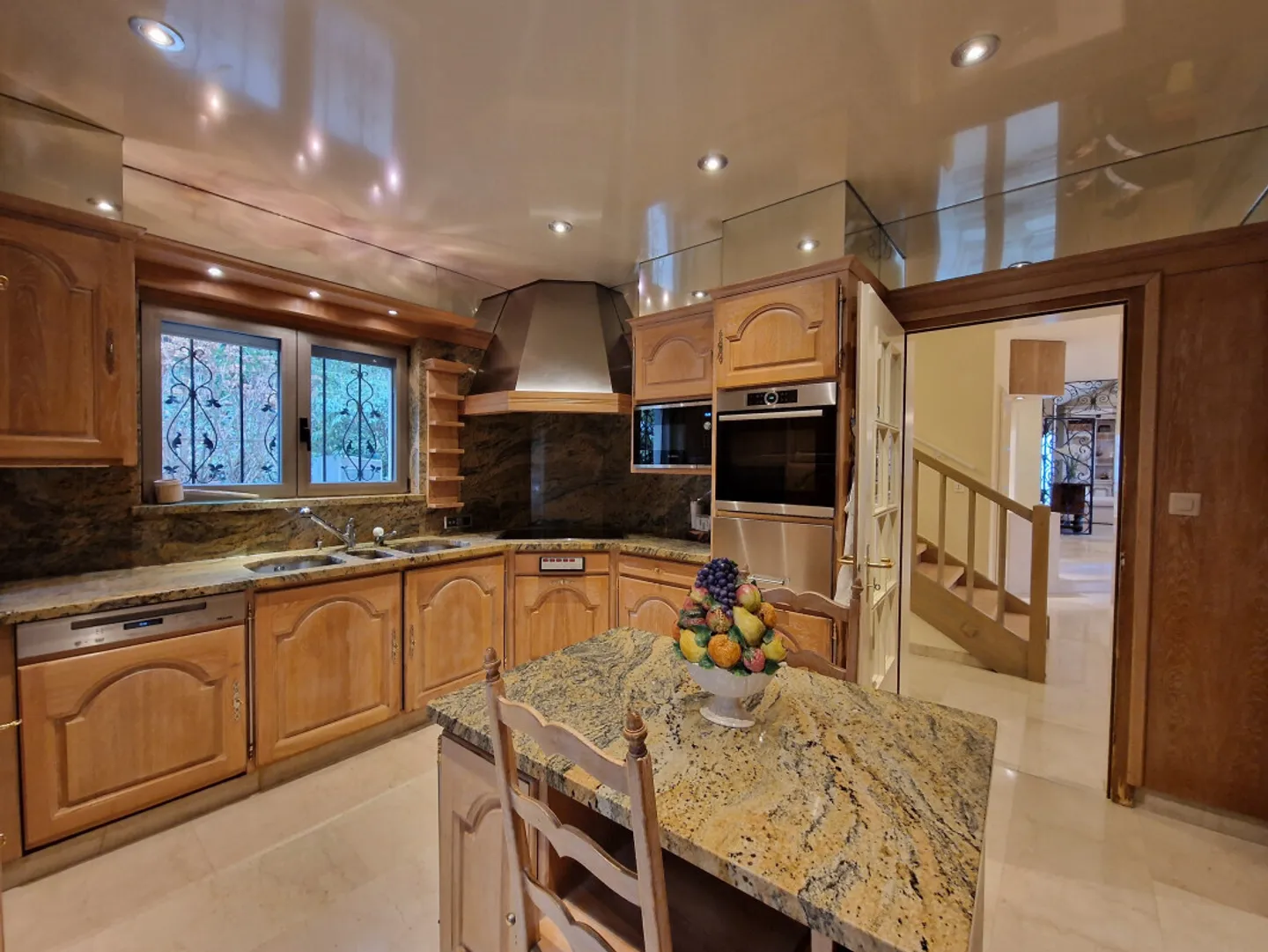 Opportunità unica! Progetto immobiliare abbandonato dal comune - Foto 6 di 11