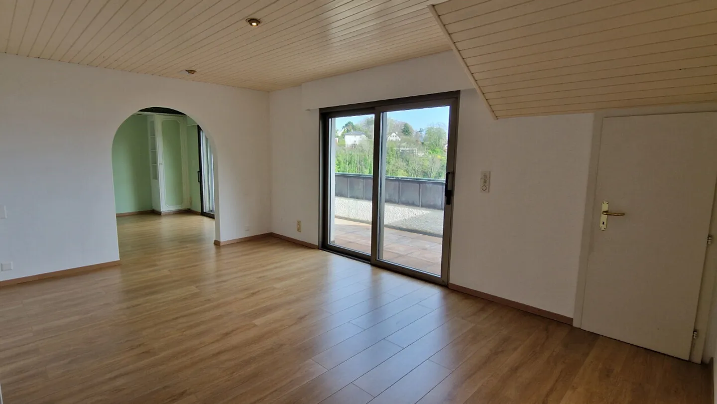 Opportunità unica! Progetto immobiliare abbandonato dal comune - Foto 7 di 11