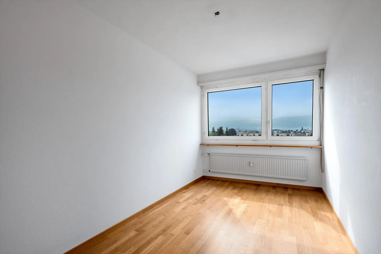 Your new home in a central yet quiet residential area! - Photo 8 of 13