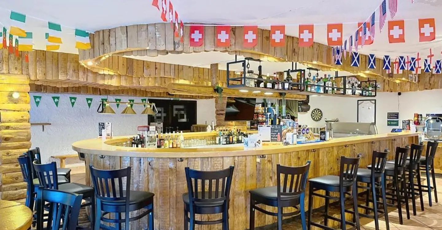 Bar-restaurant in the heart of Grimentz - Photo 3 of 10