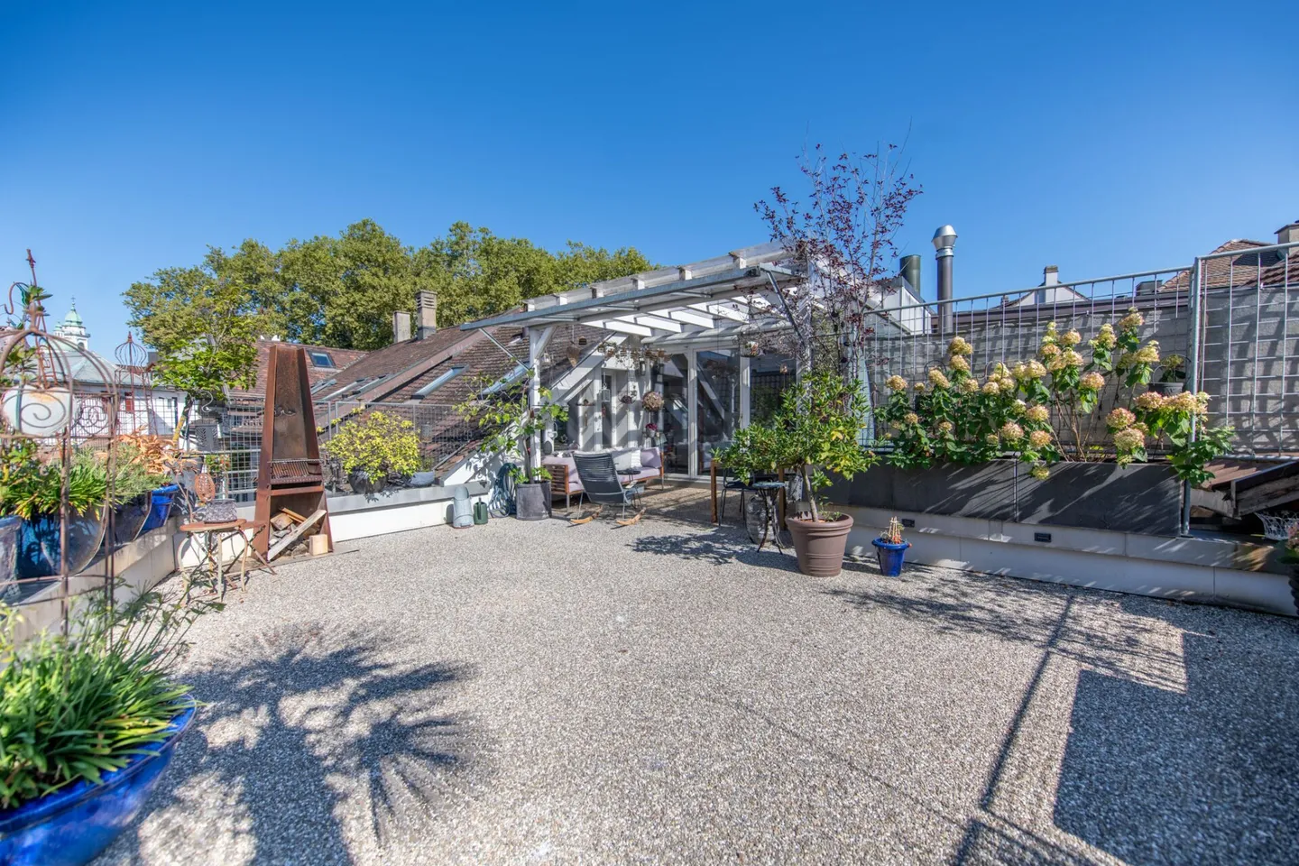 Fascino dell'edificio storico e terrazza di 47 m²: appartamento duplex esclusivo sopra i tetti di Solothurn - Foto 18 di 22