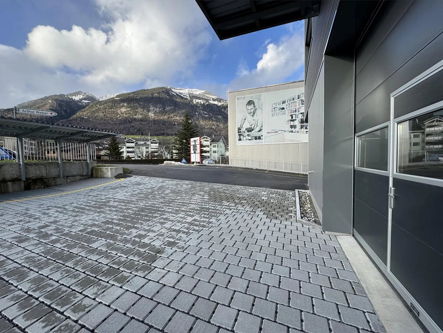 «Ihr Platz für Erfolg Flexible Gewerbeflächen in Alpnach» - Foto 4 von 7