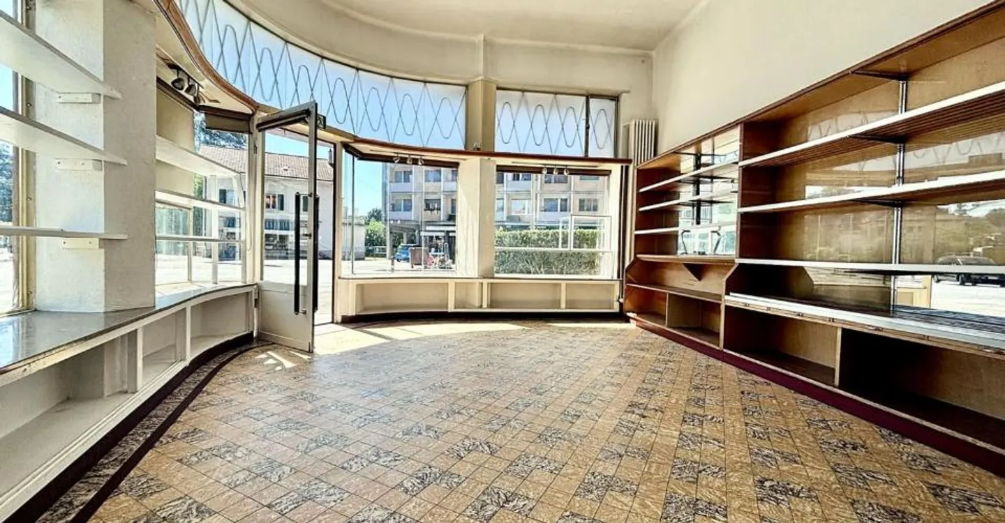 Gewerbefläche und 2,5-Zimmer-Wohnung - Foto 3 von 12