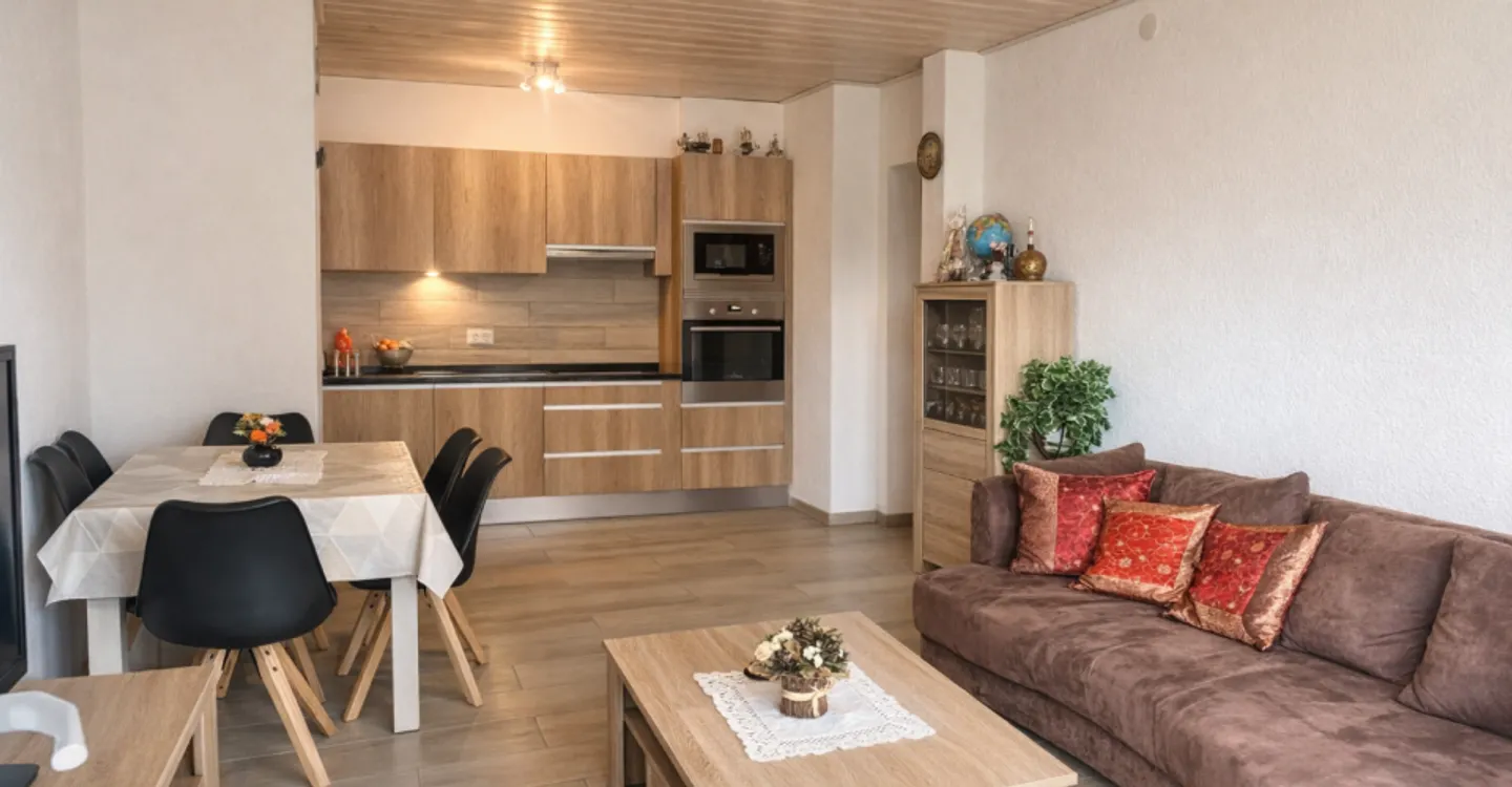 Gewerbefläche und 2,5-Zimmer-Wohnung - Foto 7 von 12