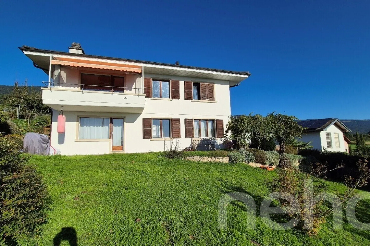 Charmante villa avec vue imprenable sur le lac et les Alpes à Bevaix - Photo 8 sur 12