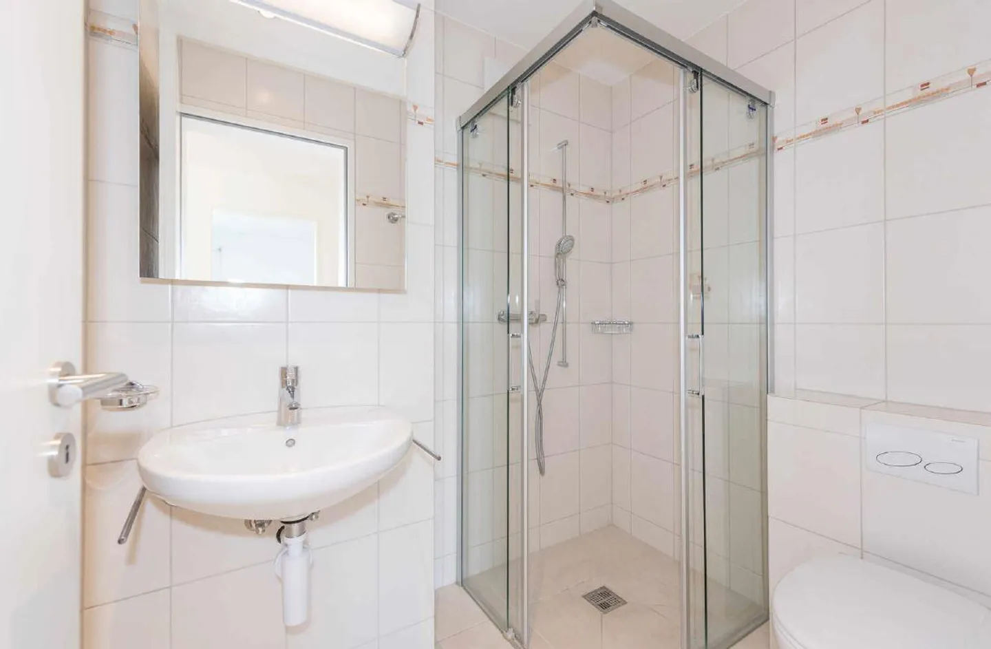 Spacious, light-flooded 4.5-room apartment in a central location - Photo 7 of 11