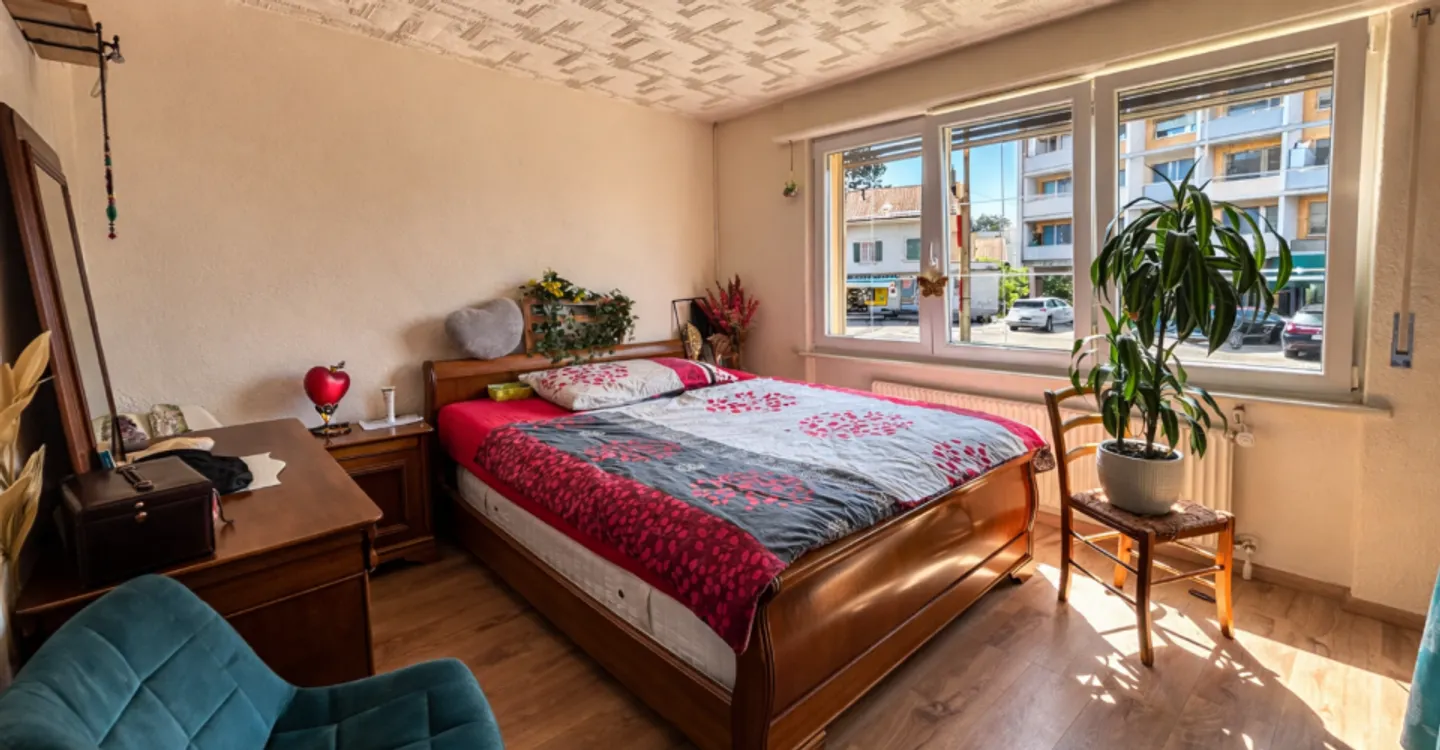 Gewerbefläche und 2,5-Zimmer-Wohnung - Foto 10 von 12