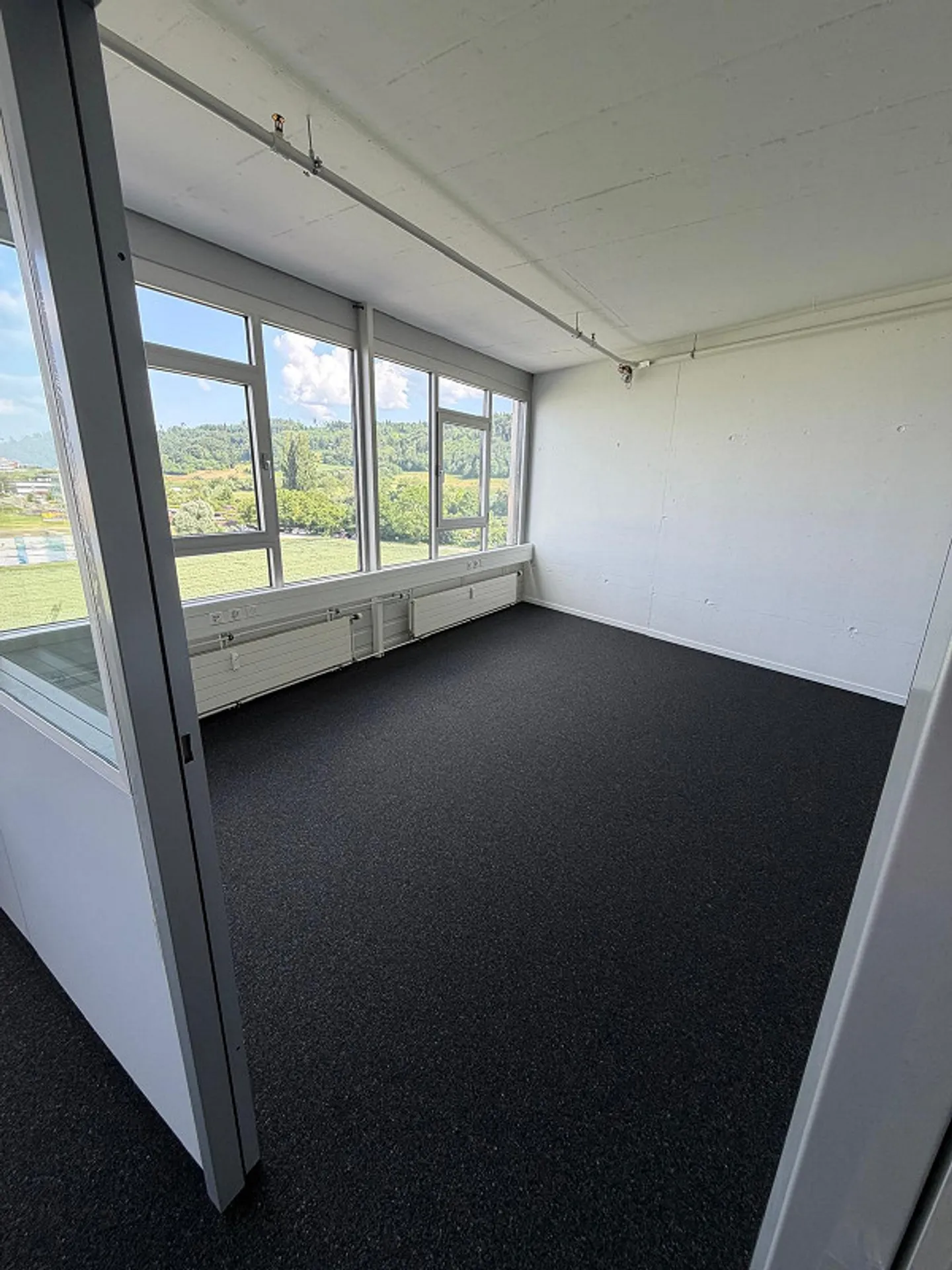 Commercial space for rent in Brügg BE – 155 m² with optimal infrastructure - Photo 5 of 5