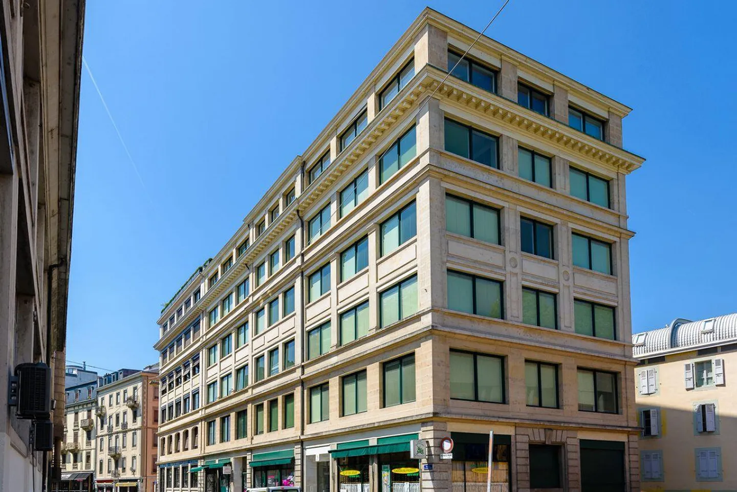 Rue de la Coulouvrenière, deposito in affitto - Foto 1 di 3