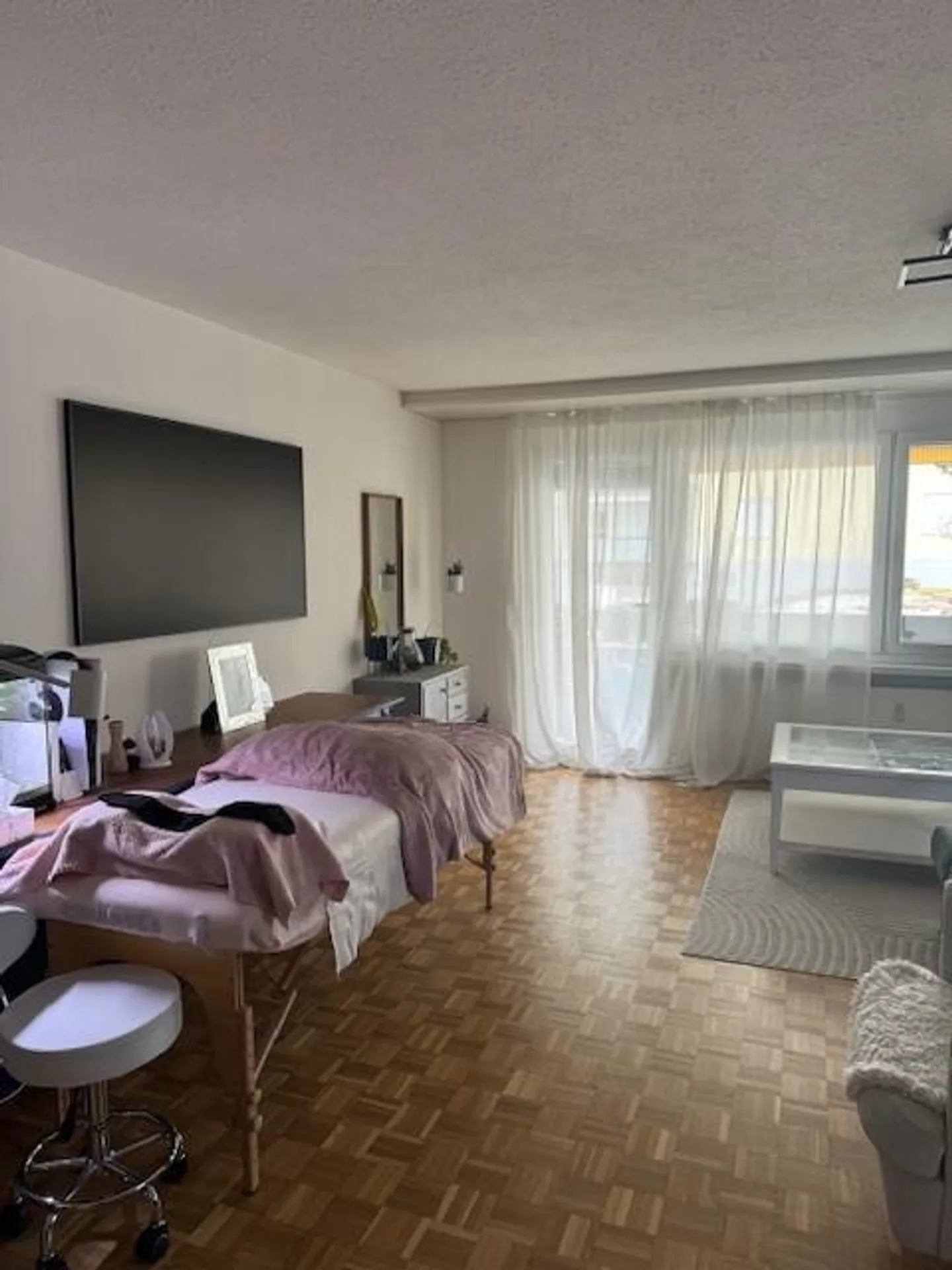 Appartamento 4.5 locali, situato in posizione centrale, luminoso, layout spazioso - Foto 5 di 11