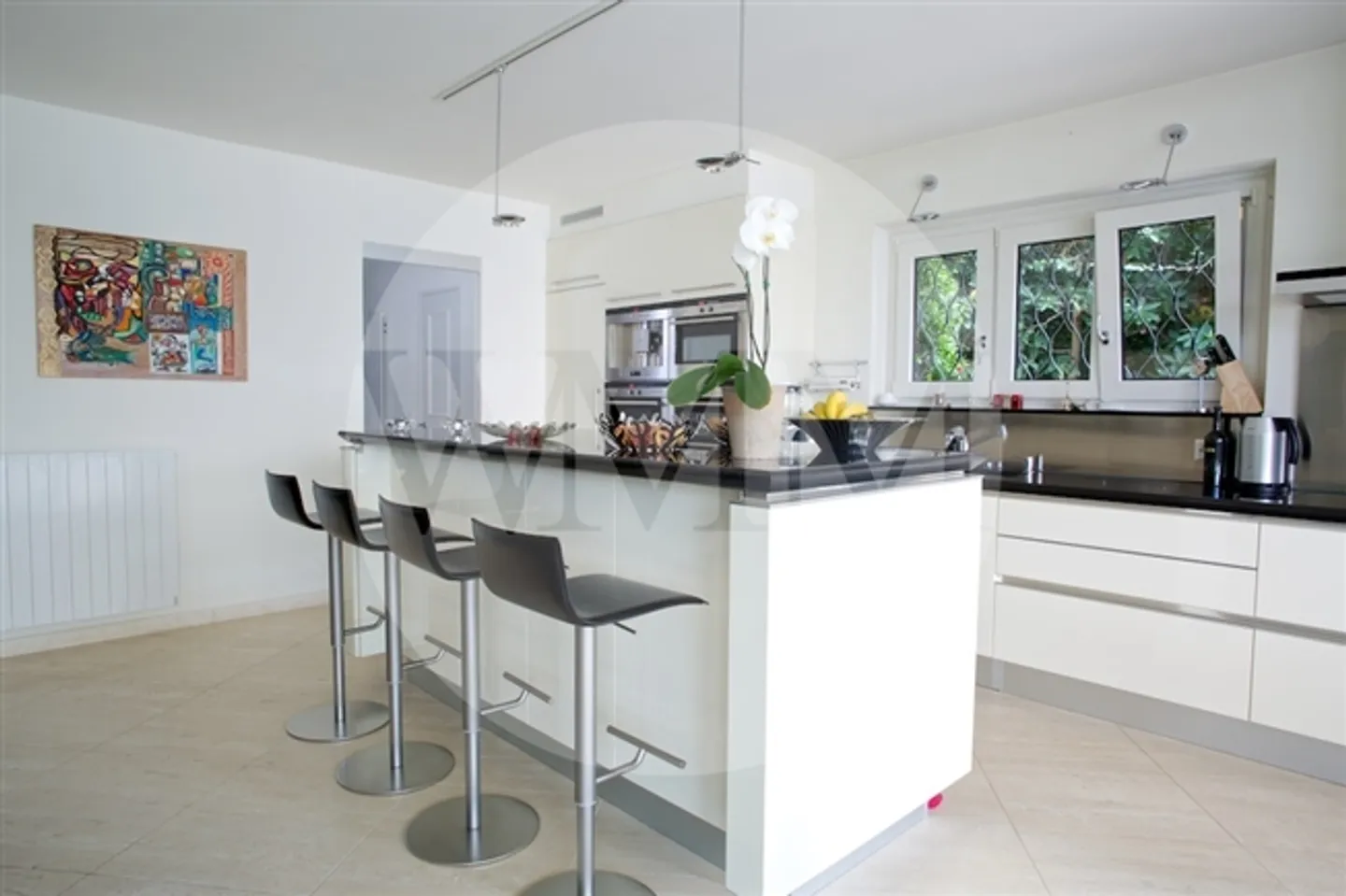 Villa incantevole con piscina coperta e vista lago impareggiabile - Foto 8 di 11