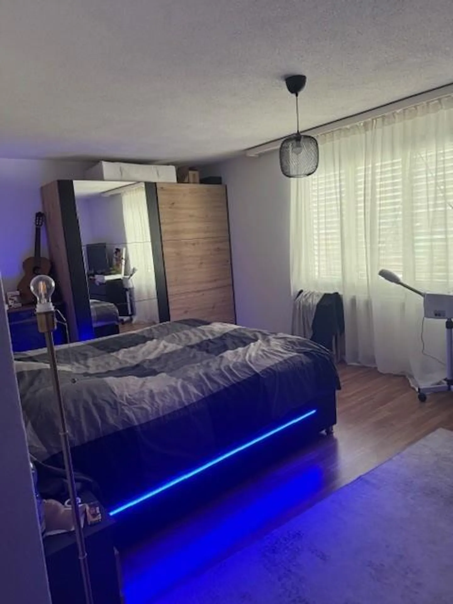 Appartamento 4.5 locali, situato in posizione centrale, luminoso, layout spazioso - Foto 6 di 11