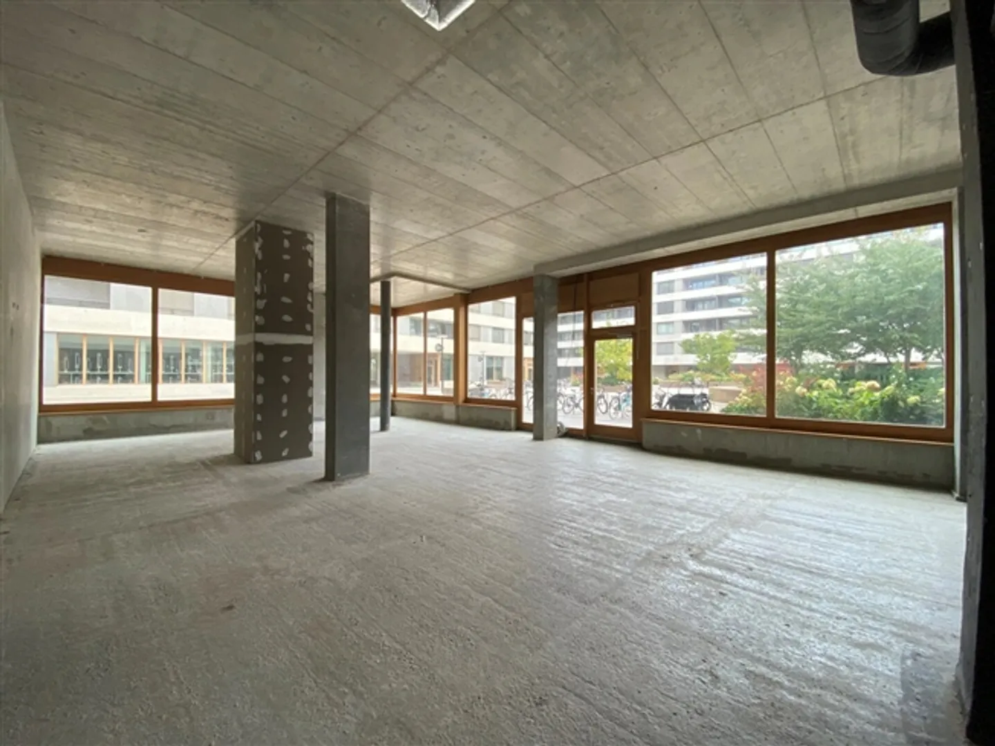 Beautiful passage in a large neighborhood - Photo 7 of 9