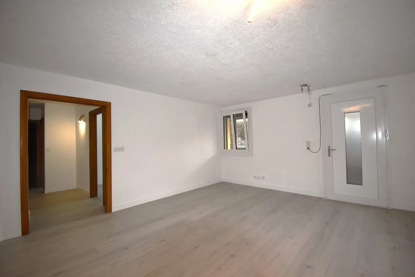 3.5 Room Apartment - Photo 2 of 7