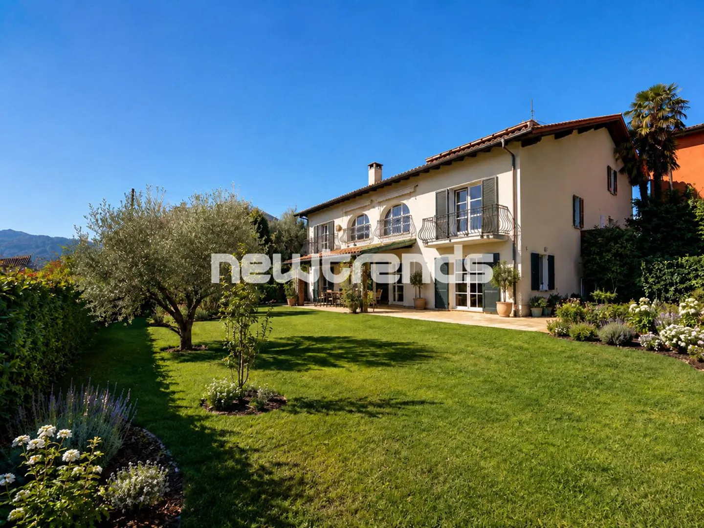 Duplex spazioso con giardino privato - Foto 2 di 13