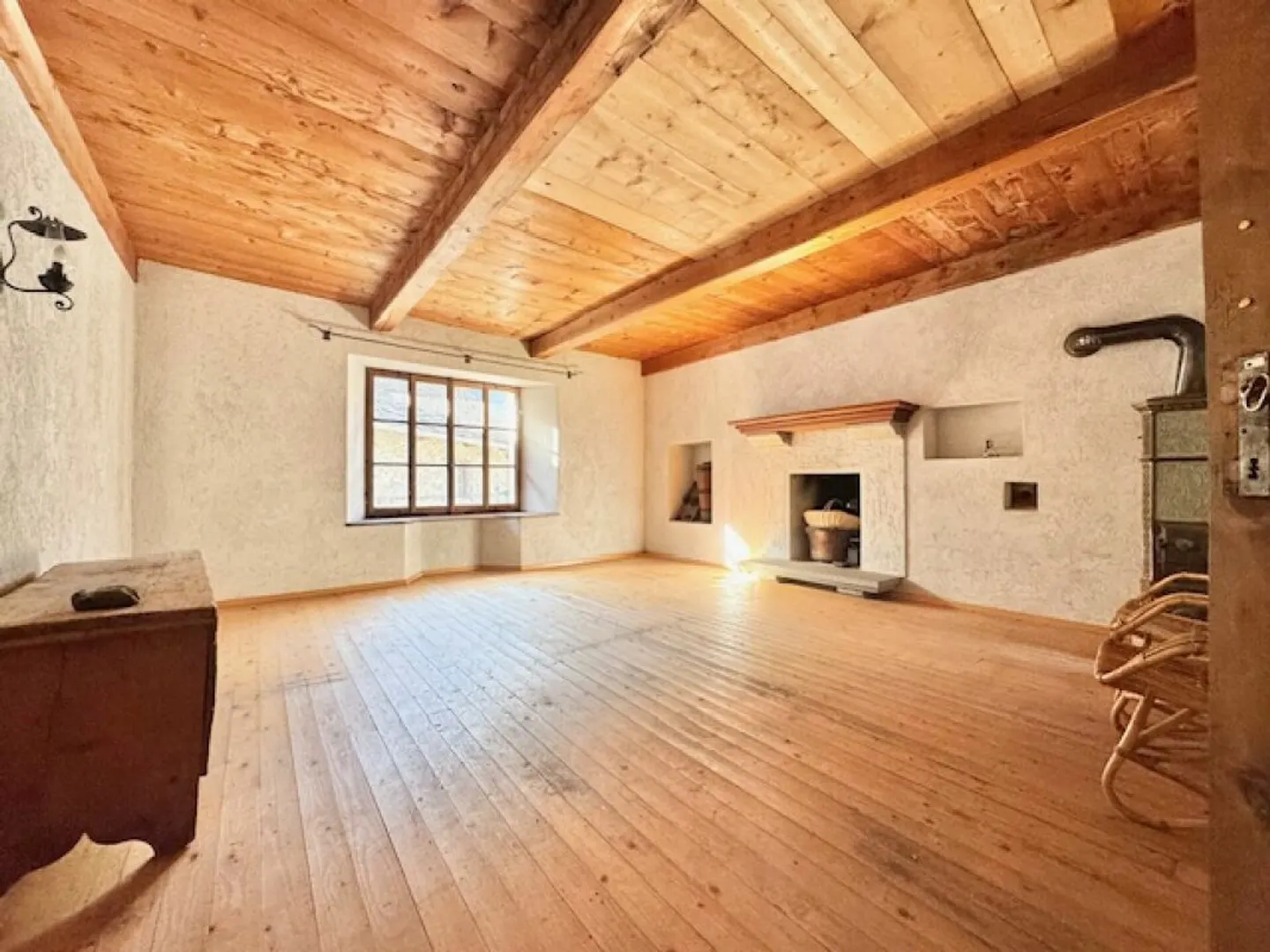 FOR SALE IN CERENTINO - ANCIENT TICINESE HOUSE WITH TYPICAL WALSER RUSTIC - Photo 14 of 26