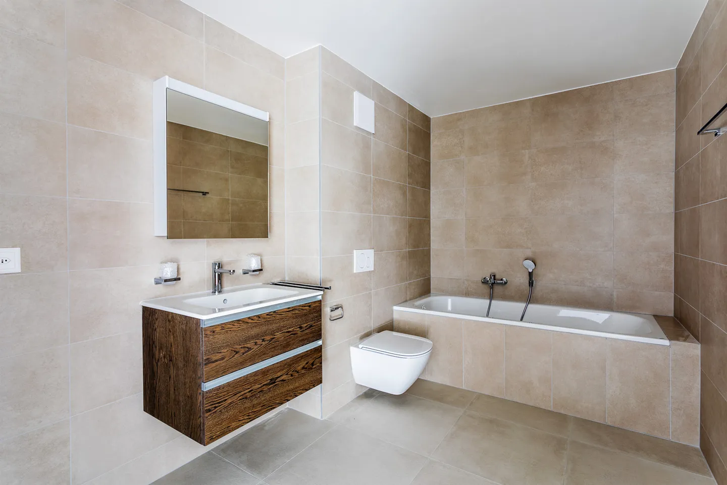 Neues 4,5-Zimmer-Apartment mit Parkplatz - Foto 8 von 13