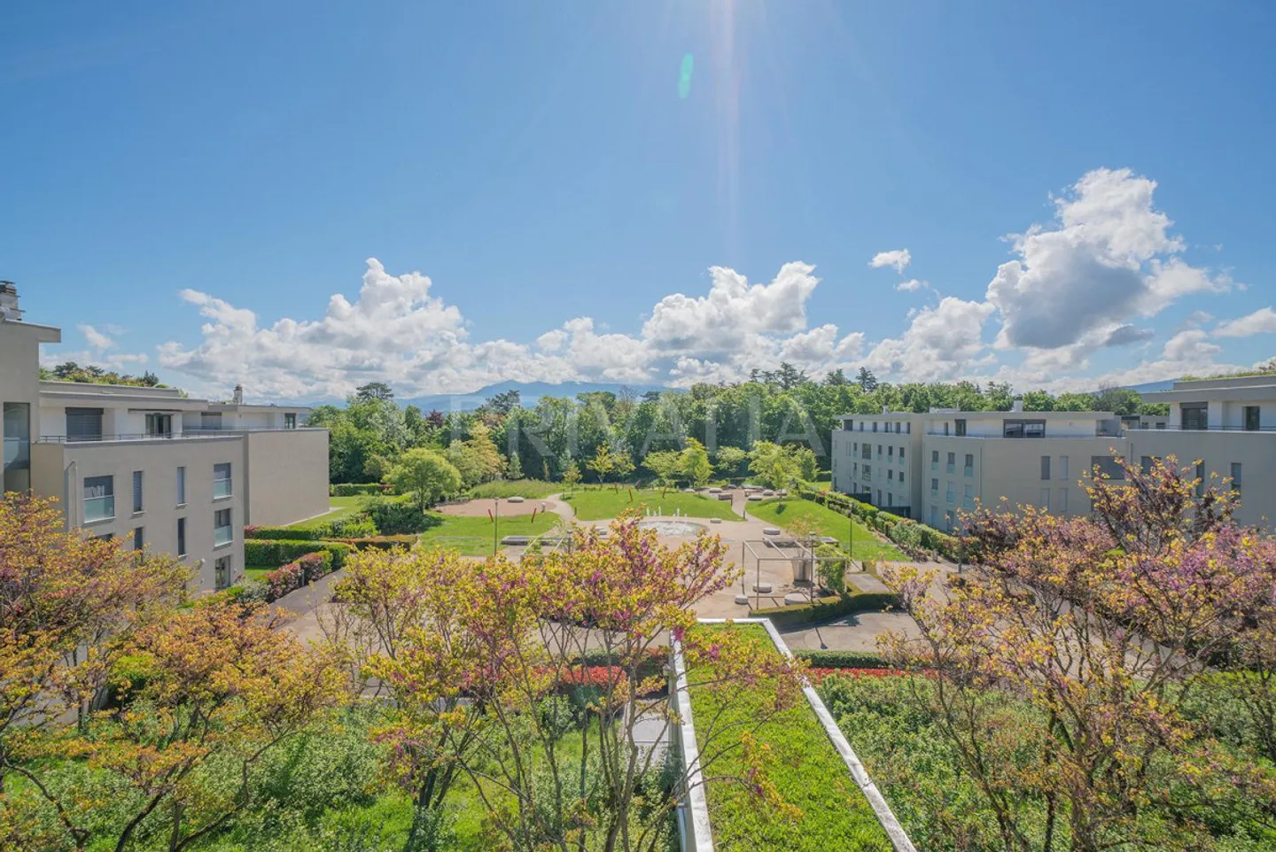 Bel appartamento di 154 m2 con balcone e giardino d'inverno - Foto 4 di 5