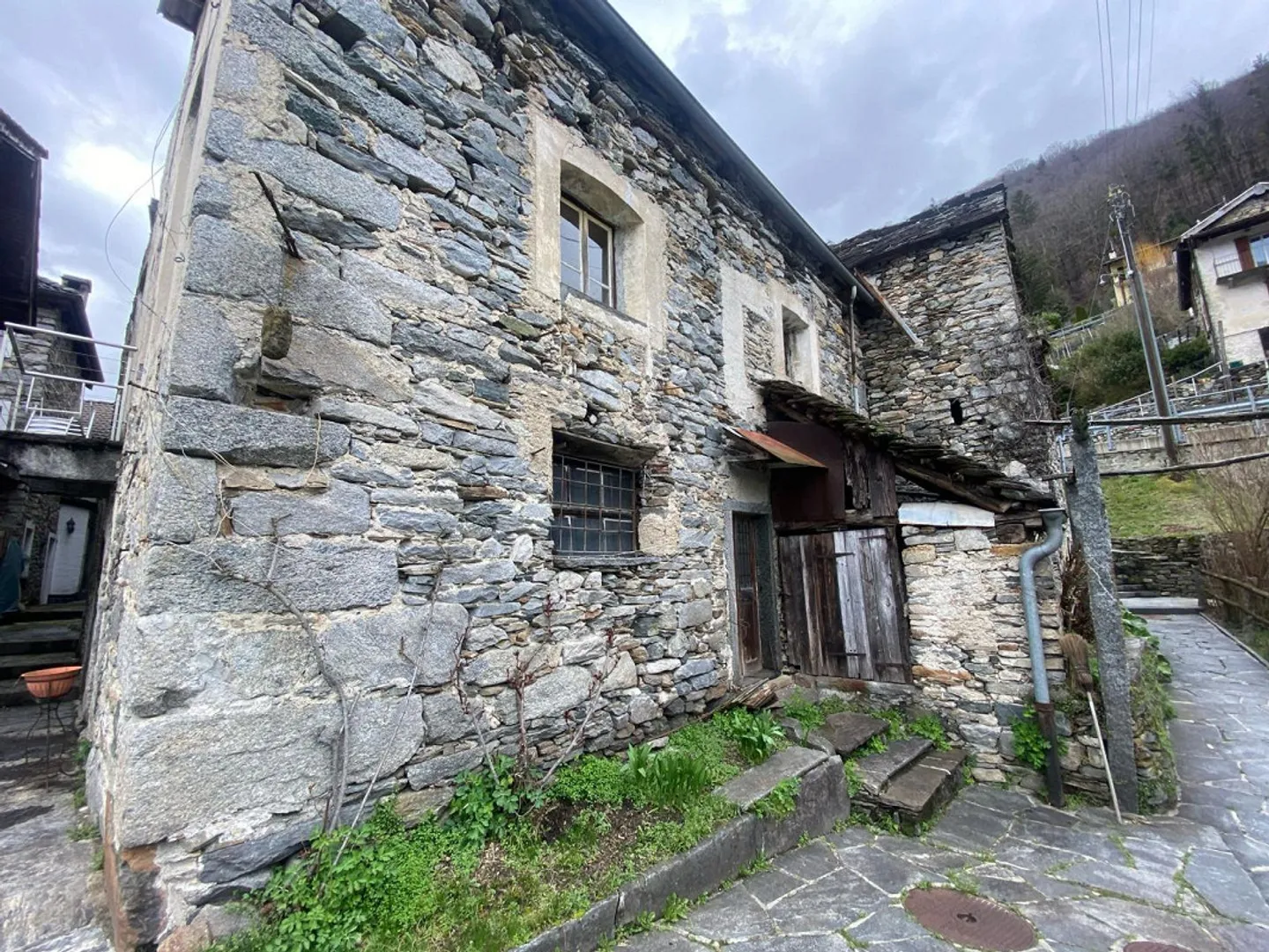 Charming Rustico in Camedo - Photo 3 of 17