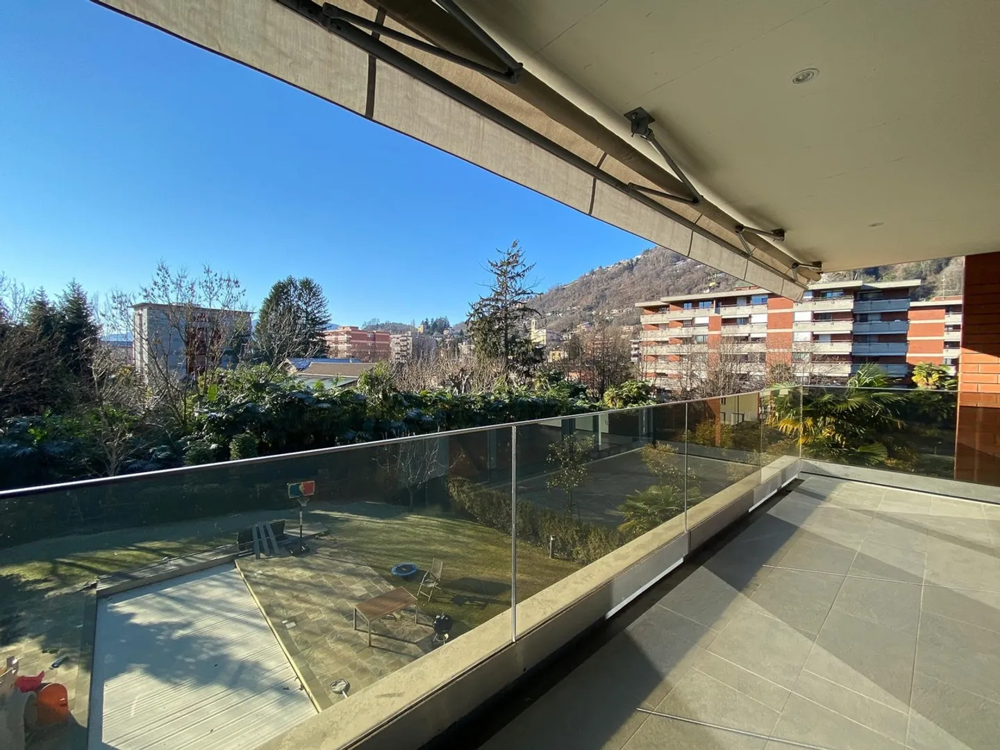 Ampio appartamento di 3,5 locali con terrazza ad Agno - Foto 7 di 9