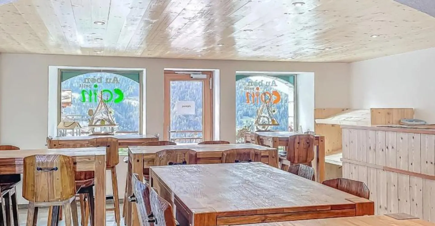 Charming renovated restaurant in an authentic village - Photo 5 of 10