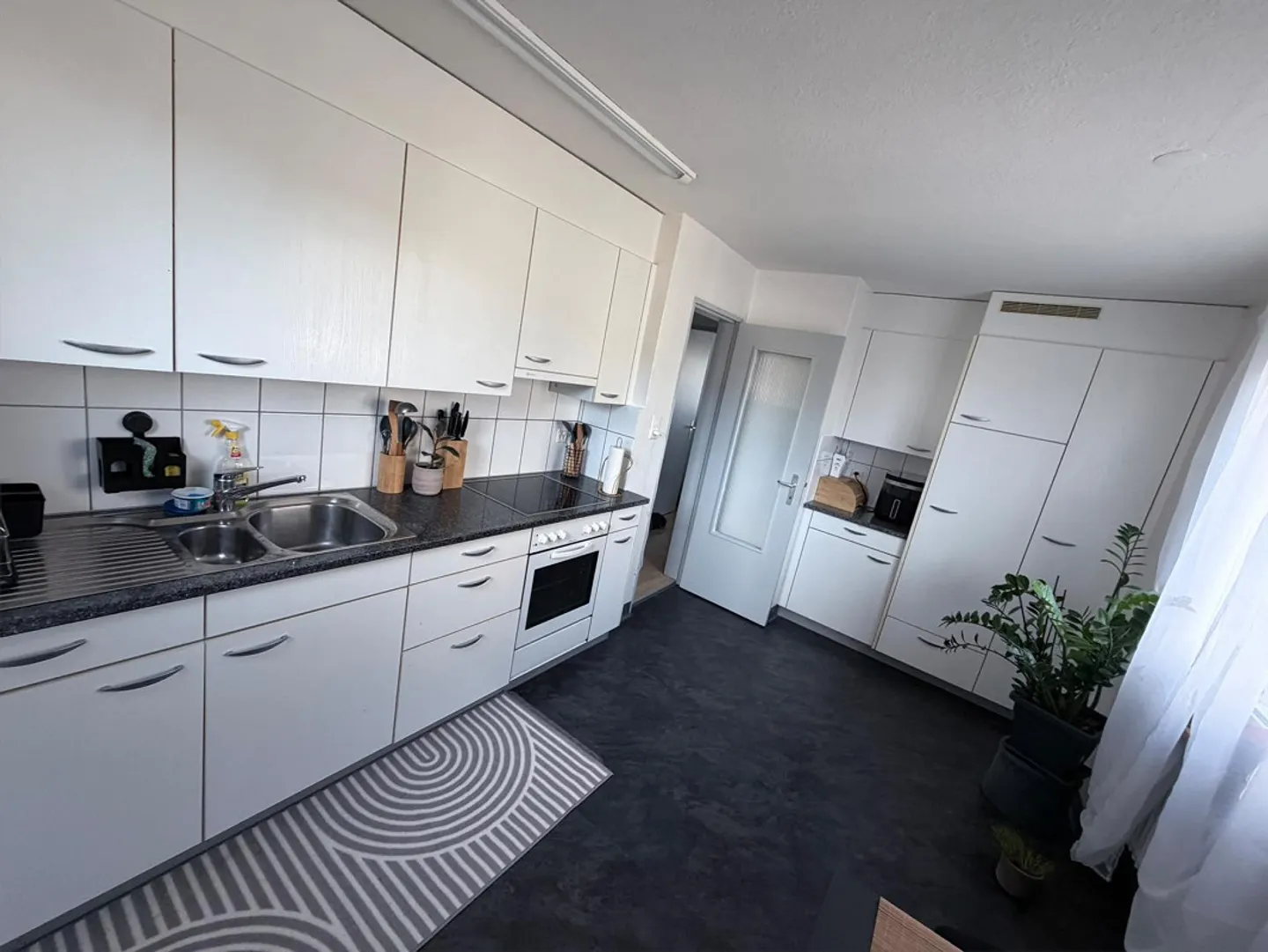 Appartement lumineux, central et calme de 3,5 pièces à Gossau SG - Photo 2 sur 9