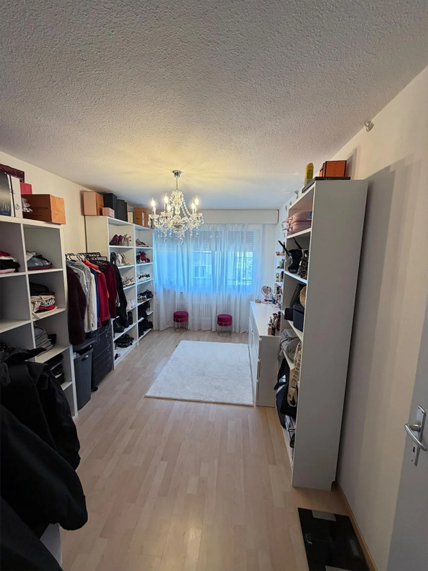 Appartement lumineux, central et calme de 3,5 pièces à Gossau SG - Photo 4 sur 9