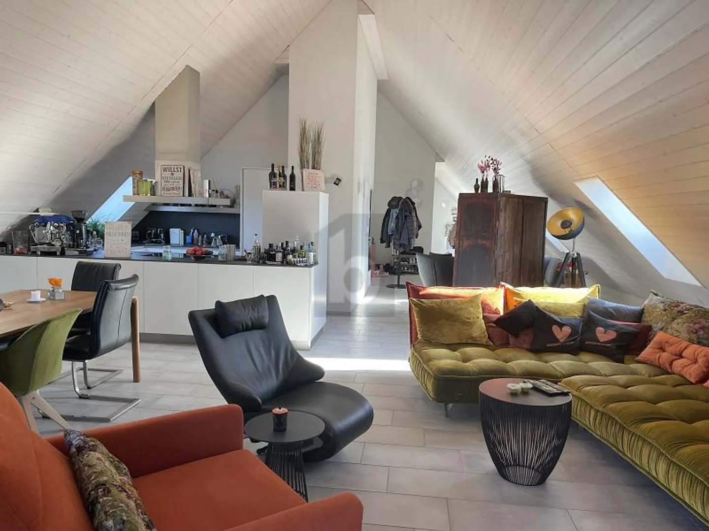 Penthouse moderno con vista mozzafiato - Foto 1 di 6