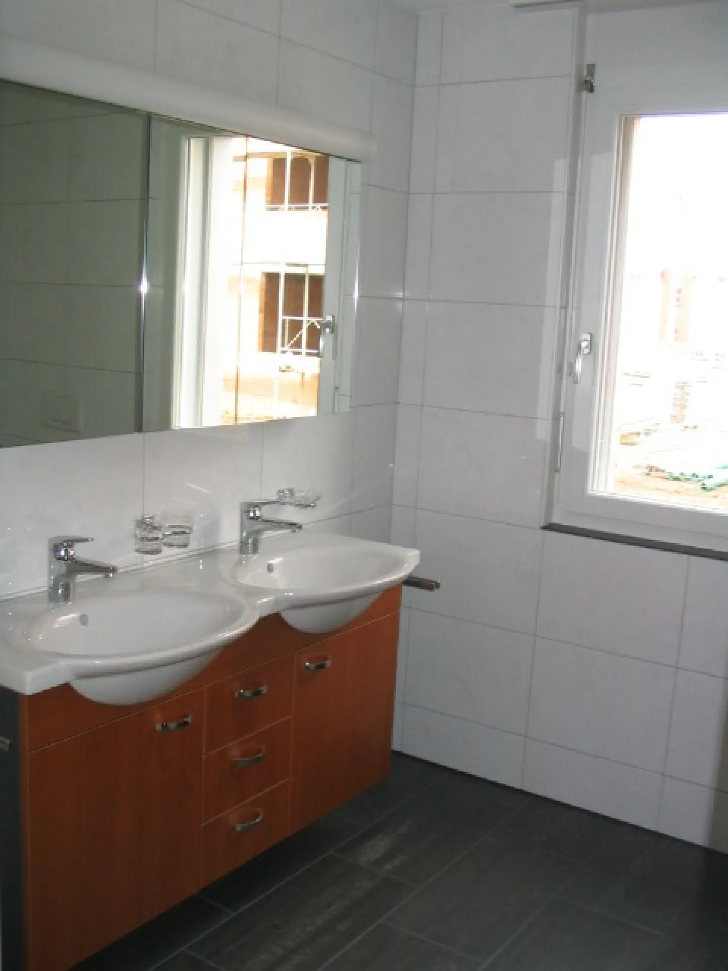 Appartement de jardin 3.5 pièces dans un emplacement central - Photo 4 sur 4