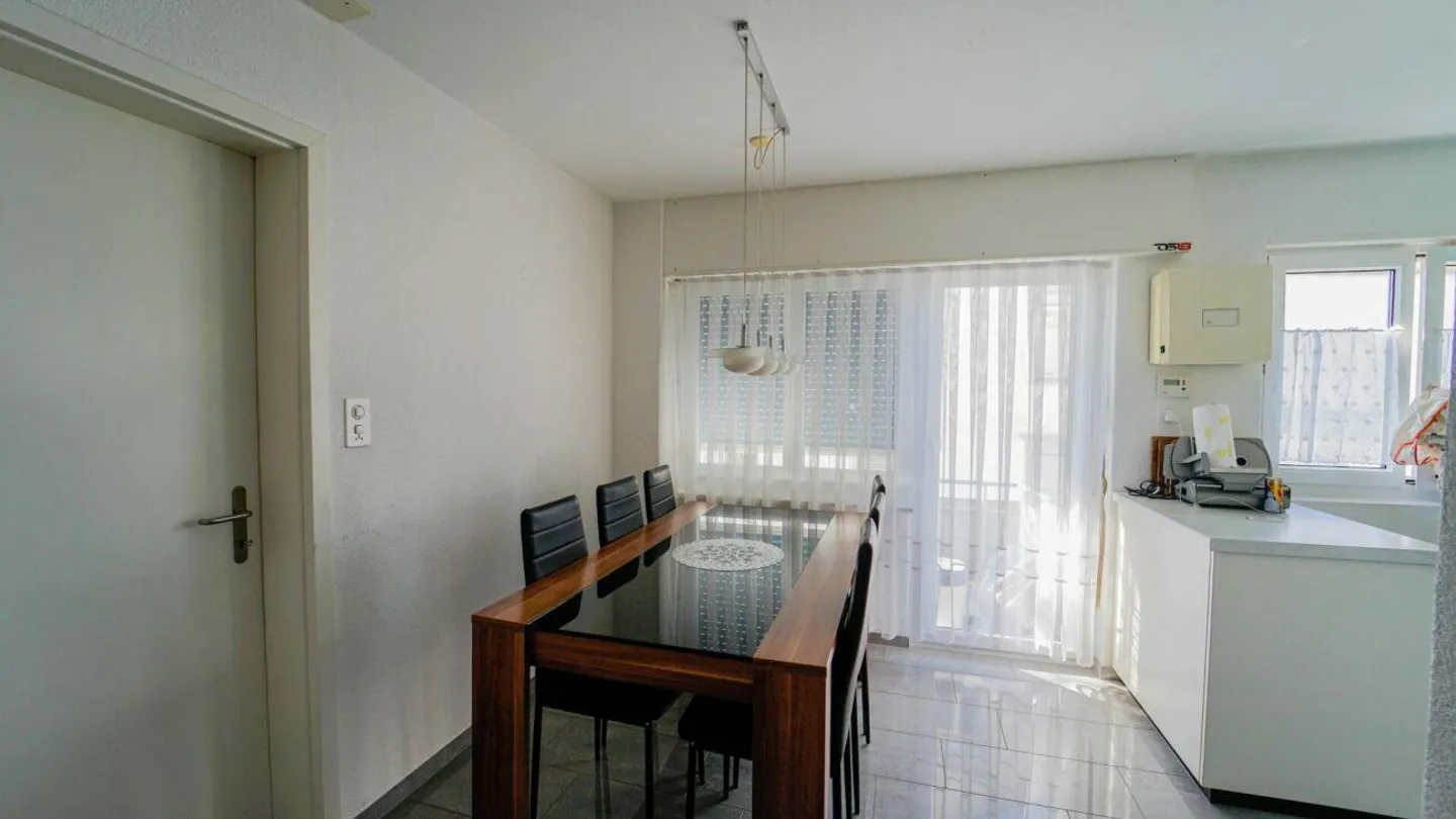 Casa plurifamiliare con 11 unità in posizione centrale - Foto 7 di 14