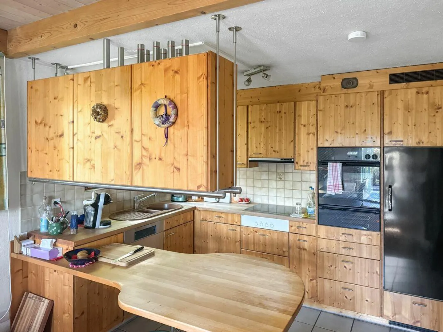 Detached single-family house in sunny south-facing location with natural surroundings... - Photo 4 of 12