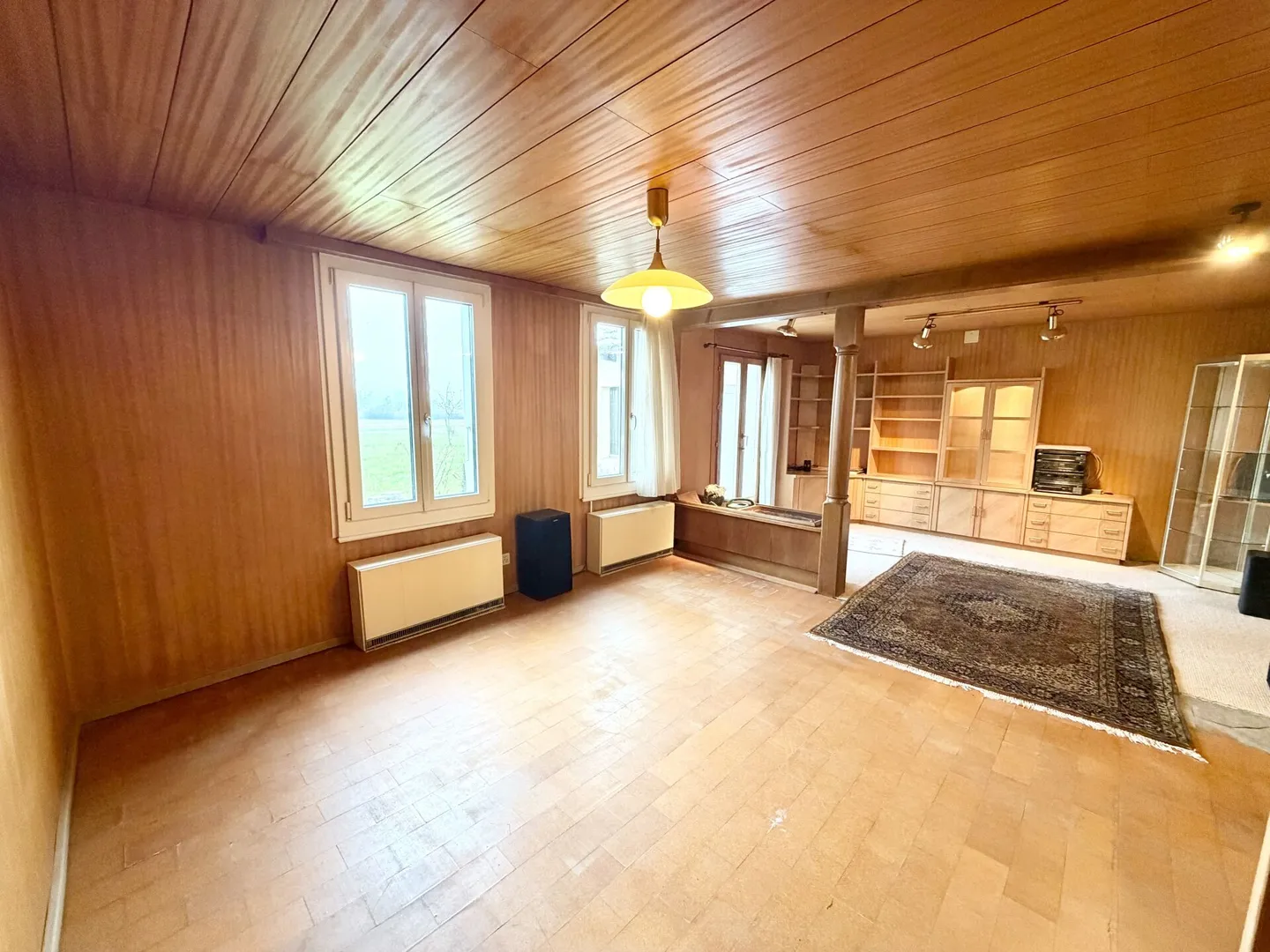 Casa unifamiliare con grande potenziale di ristrutturazione - ideale per investitori - Foto 7 di 10