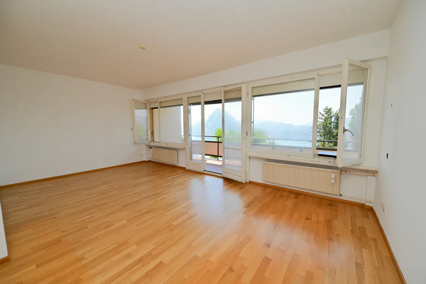 Appartamento Incantevole con Vista Lago - Foto 5 di 17