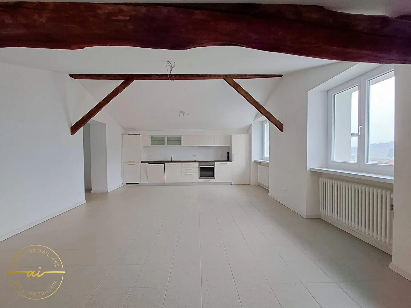 ATTIC AVEC 3.5 CHAMBRES - Photo 1 sur 9