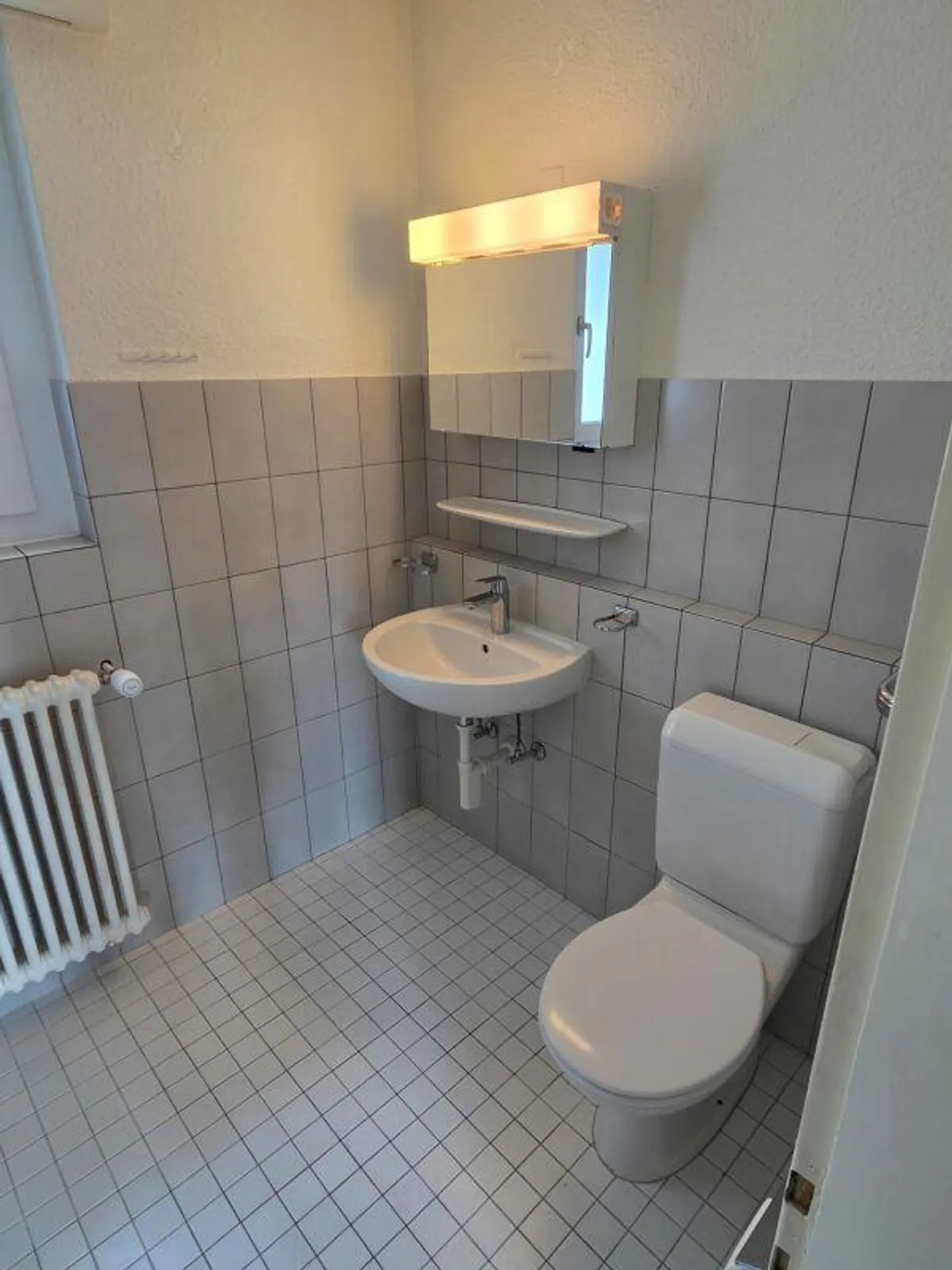 Vivere accogliente e centrale con balcone! - Foto 7 di 8