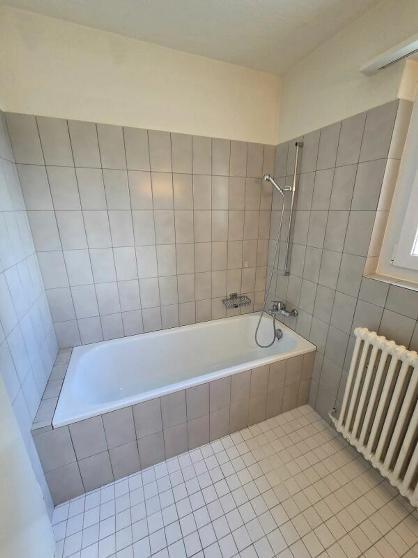 Vivere accogliente e centrale con balcone! - Foto 8 di 8