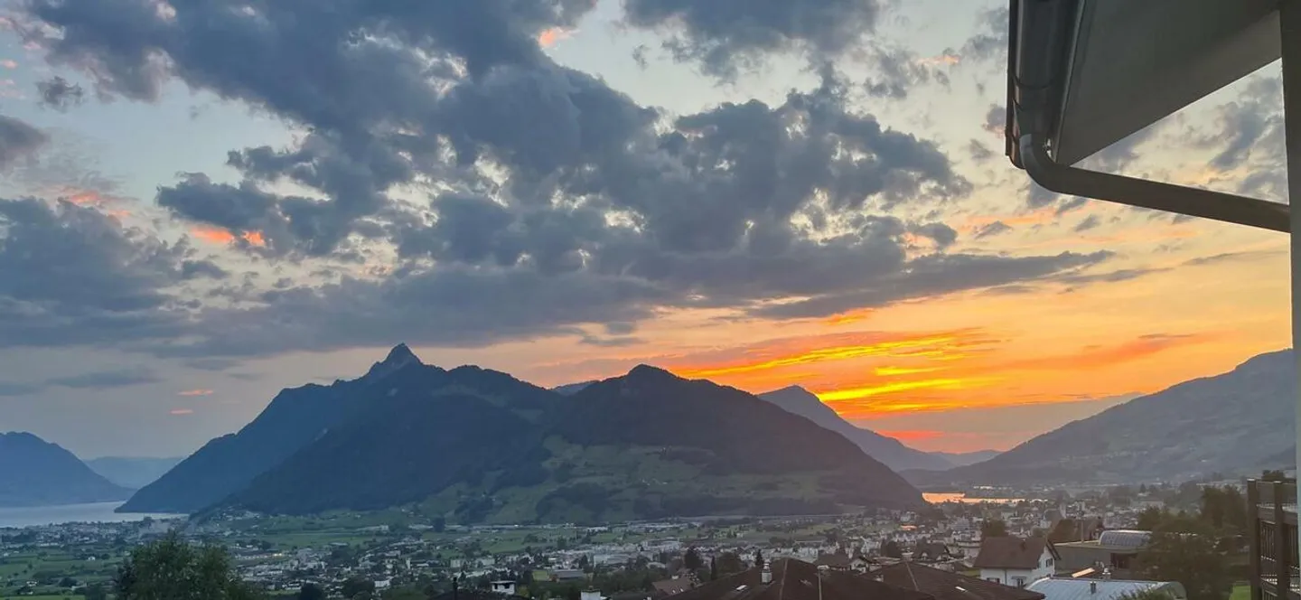 Charmante Wohnung mit Bergblick - Foto 1 von 9