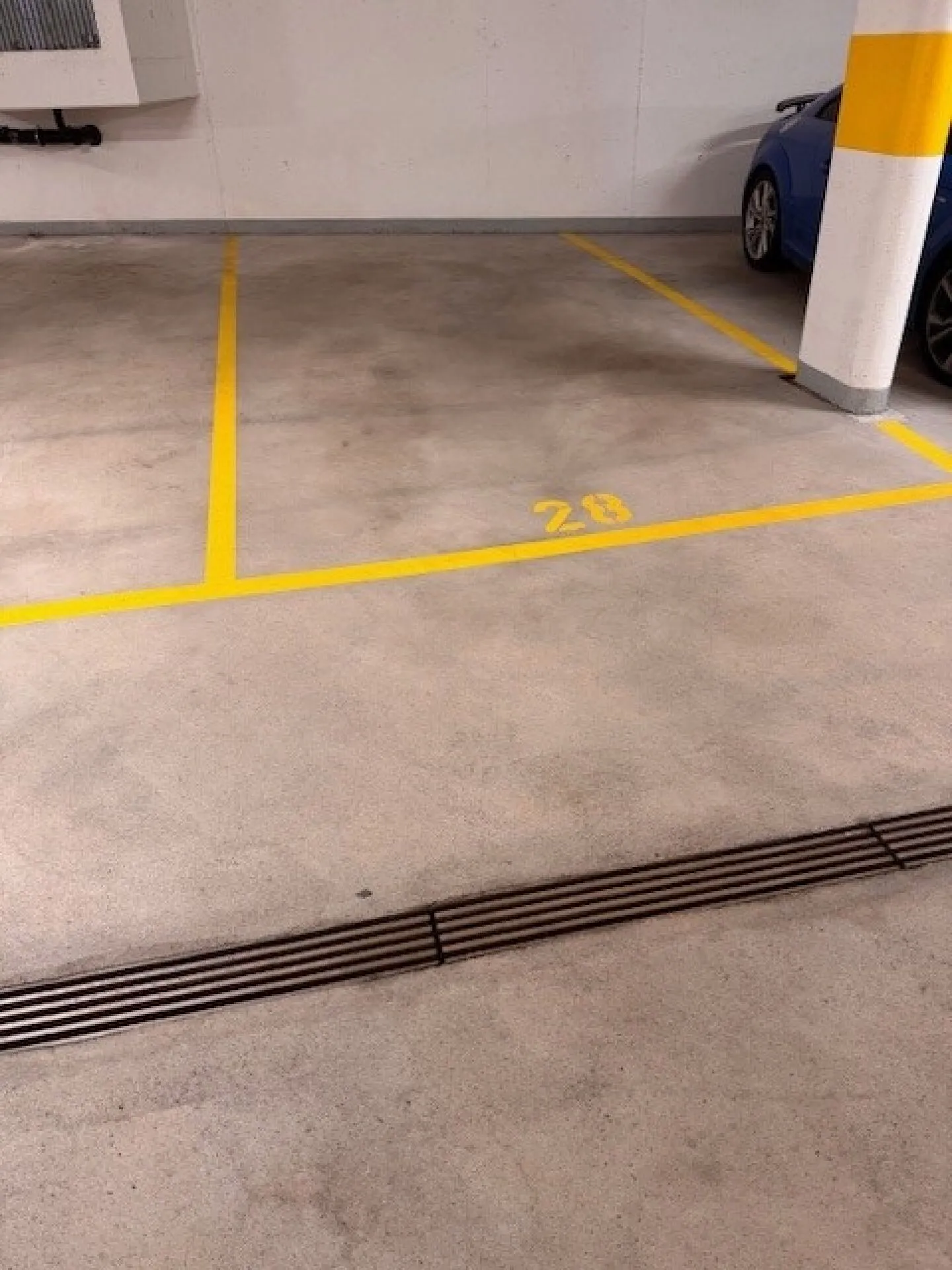 Modern penthouse apartment with single-family home character - bank approved - Photo 26 of 26