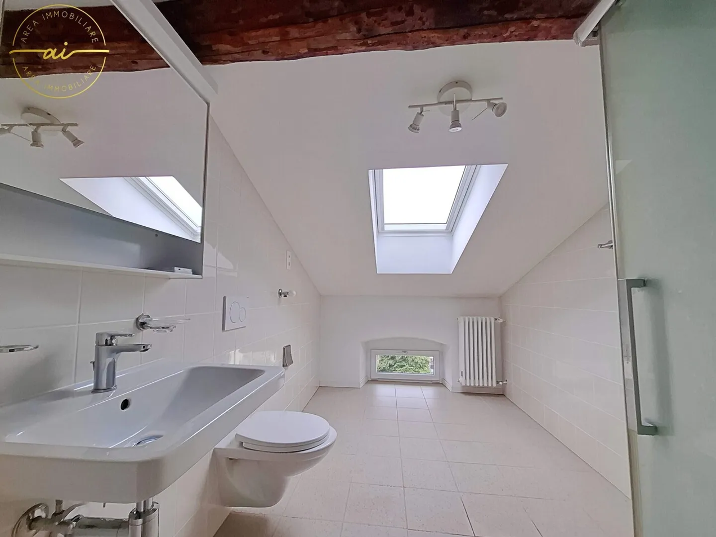 ATTIC AVEC 3.5 CHAMBRES - Photo 7 sur 9