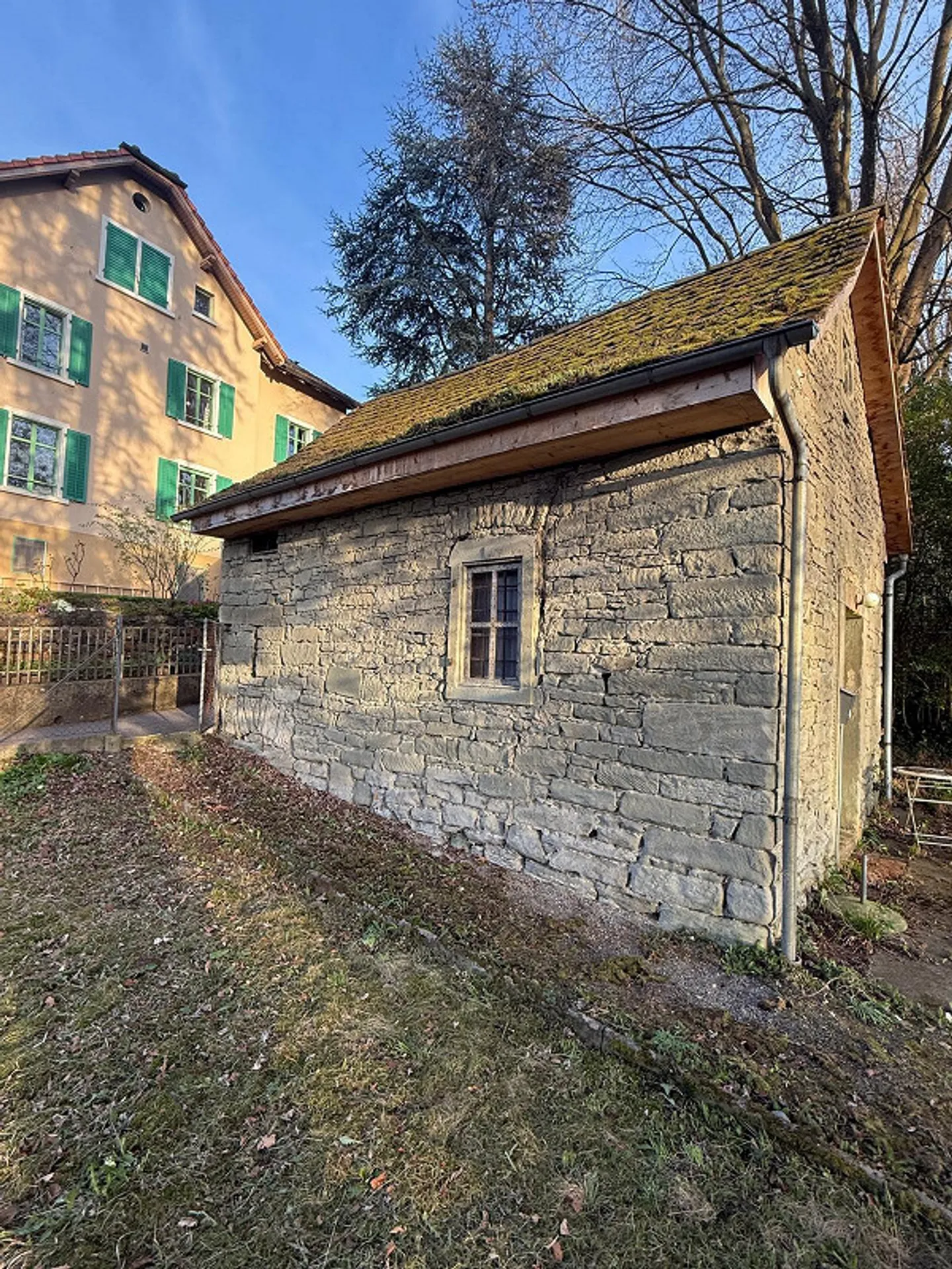 Rustico con giardino - Foto 1 di 5