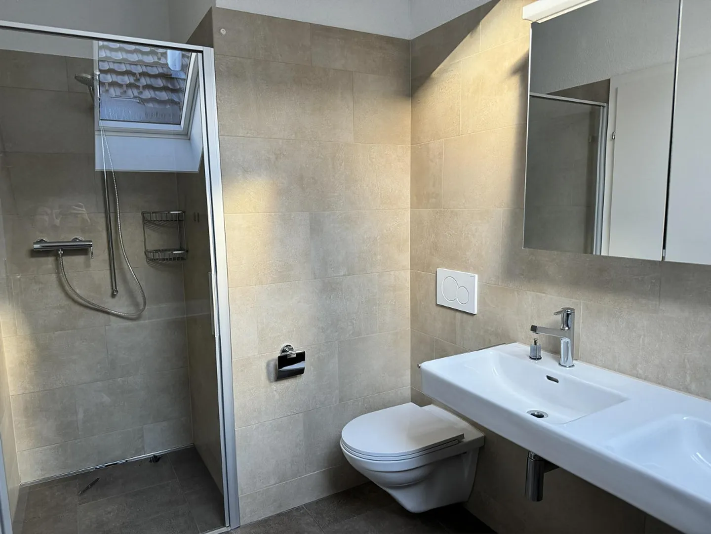 Appartement de 3,5 pièces à louer dans les combles - Photo 8 sur 12