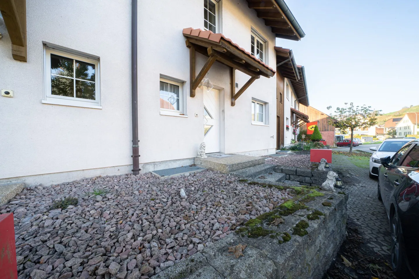 Charming semi-detached single-family house in Wil AG - Photo 1 of 12