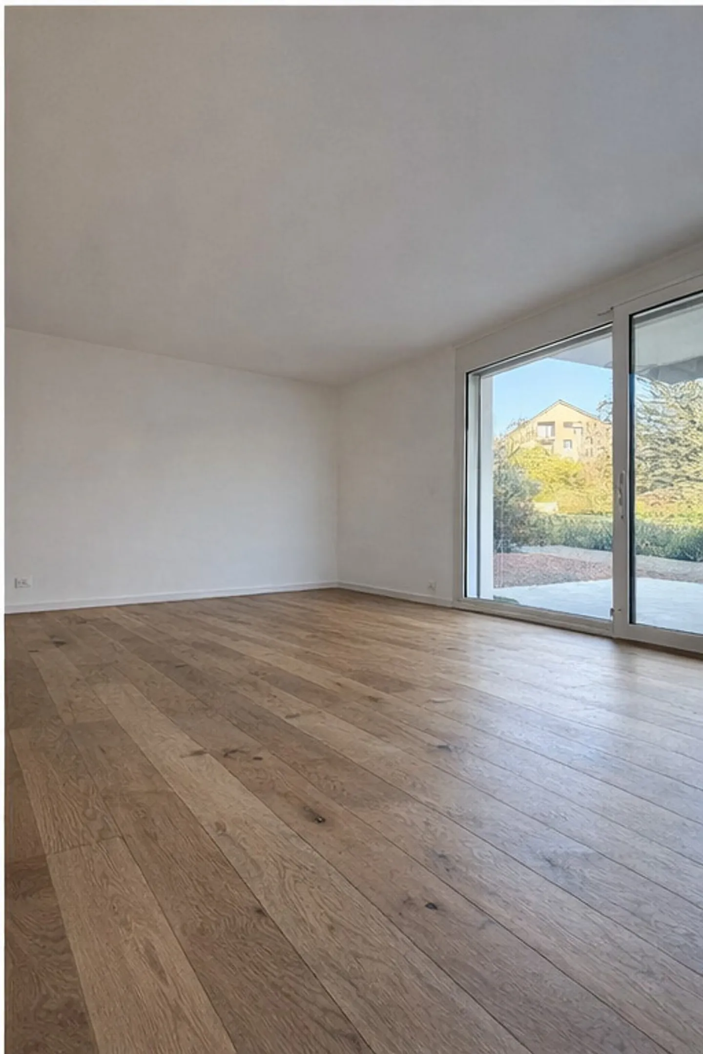 Studio luminoso a Vevey con terrazza privata - Foto 3 di 5